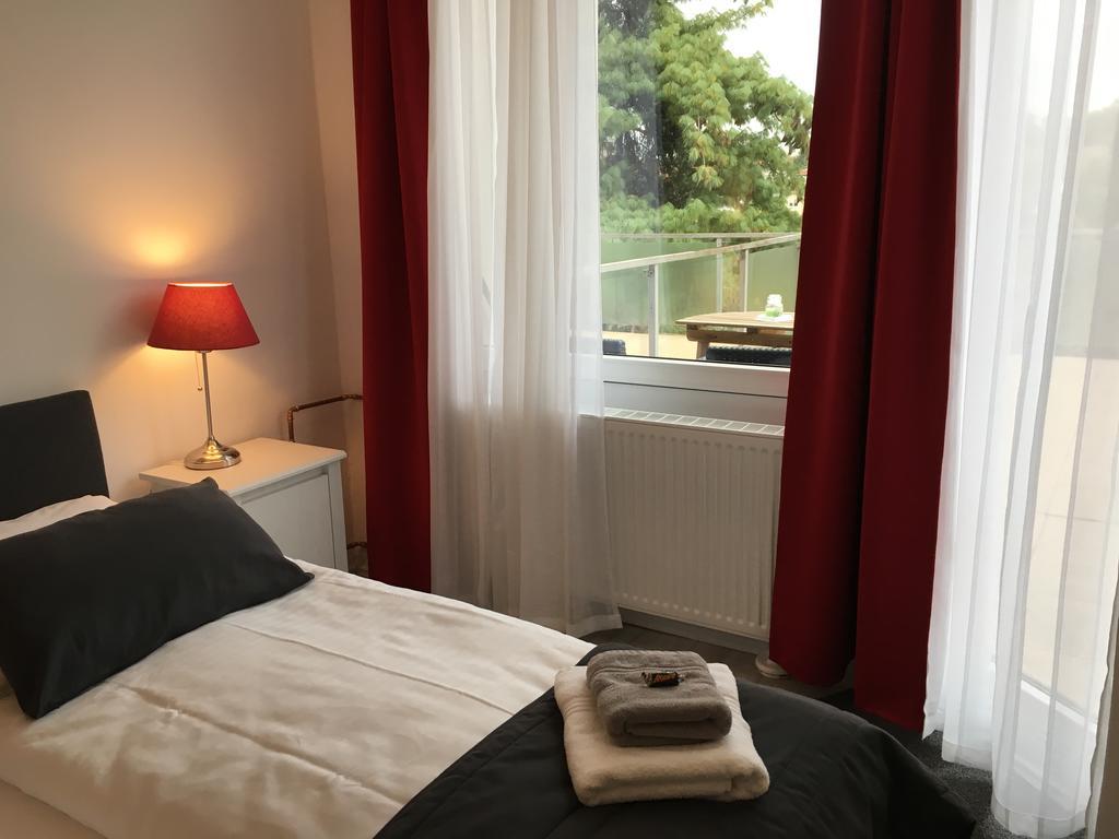 Boutique Hotel Krone - "Weser Perle" Бремен Екстериор снимка