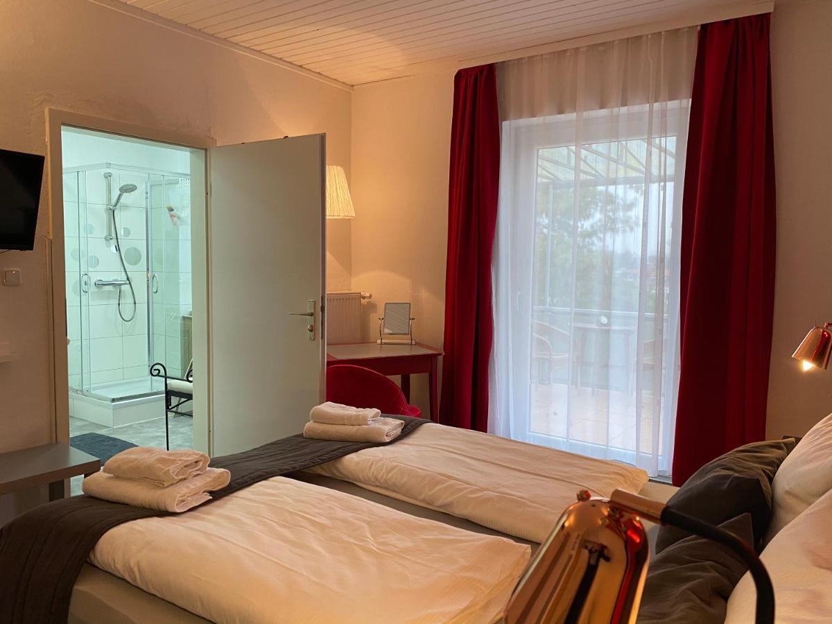 Boutique Hotel Krone - "Weser Perle" Бремен Екстериор снимка
