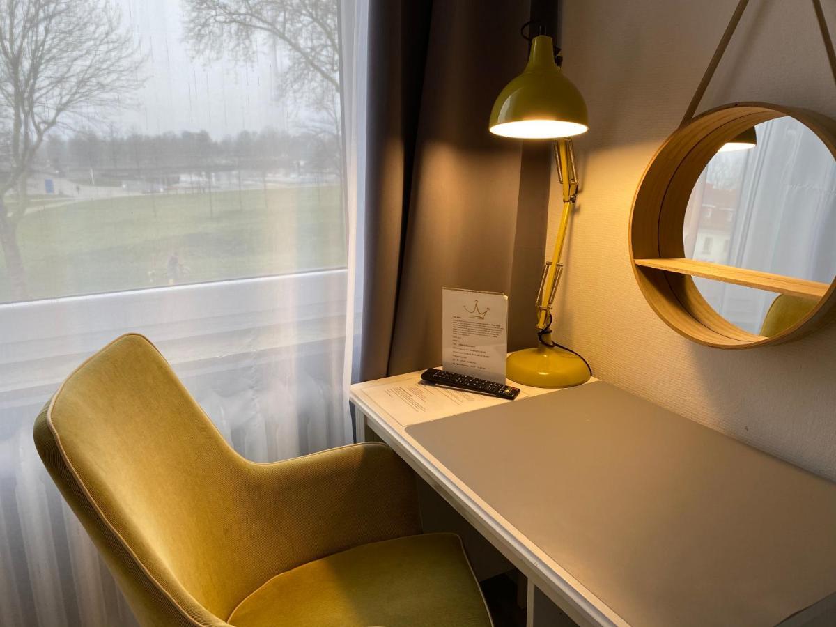 Boutique Hotel Krone - "Weser Perle" Бремен Екстериор снимка